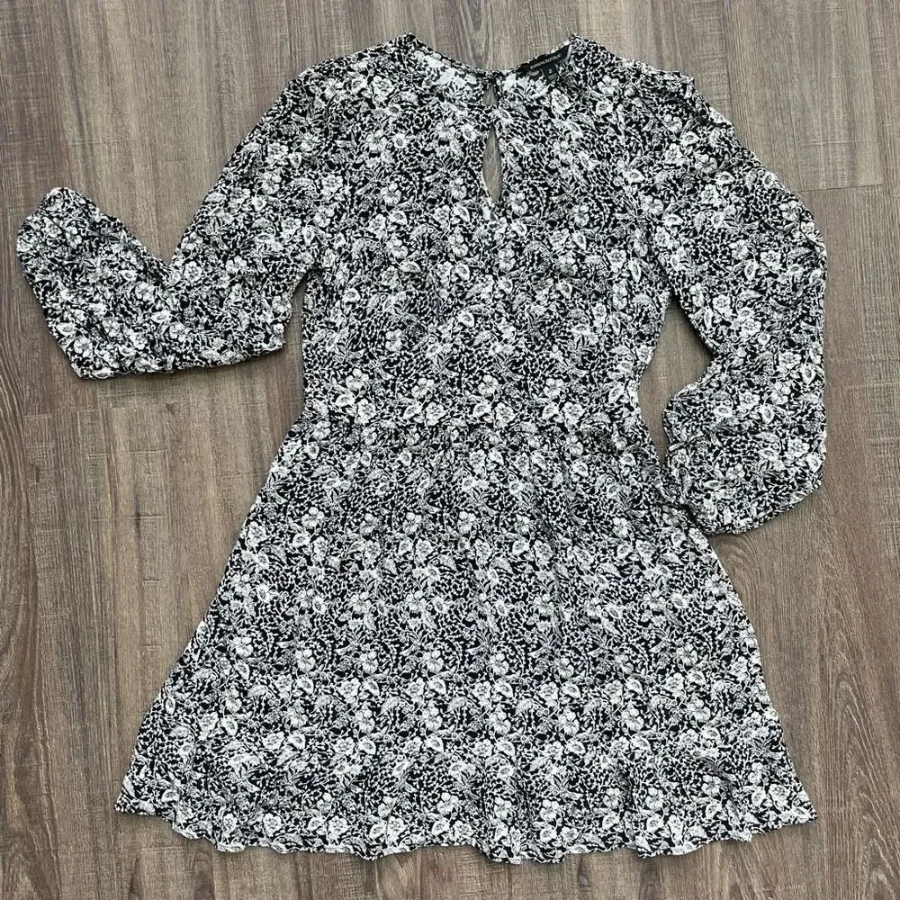 Banana Republic Keyhole Mini Dress Sz 2 Women’s - Picture 11 of 11